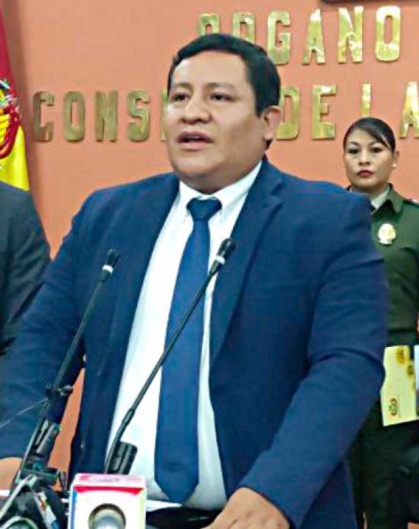 Podrían cesar a implicados en desfalco