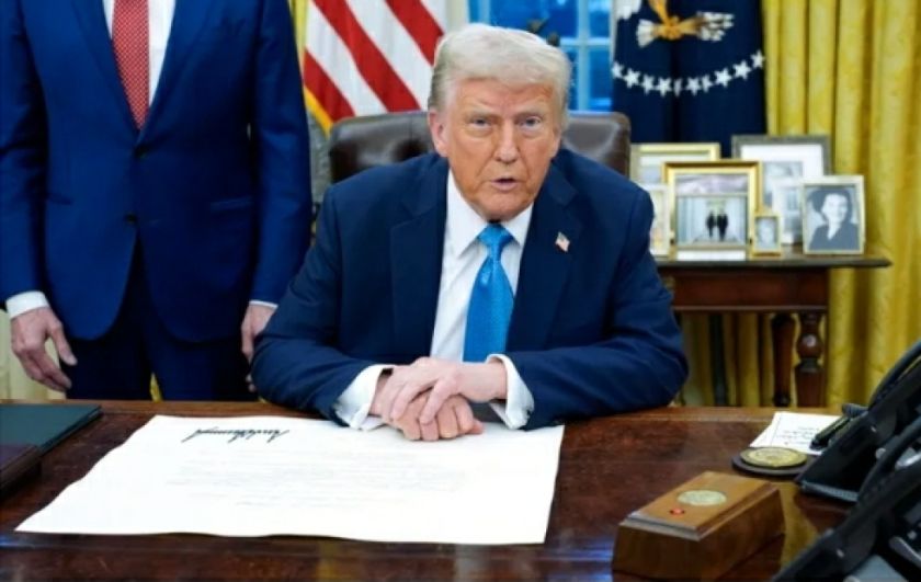 Trump dice que "definitivamente" impondrá aranceles a la UE y gravará más productos