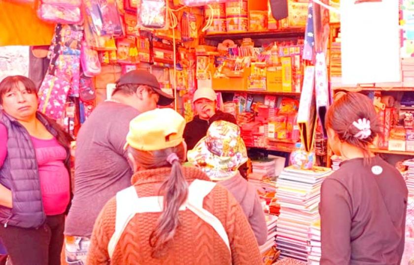 Instan a ser austeros en el pedido de las listas de útiles a los escolares