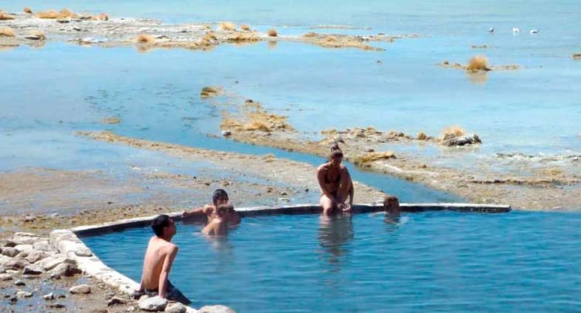Pobladores de Quetena se pelean por el control de las aguas termales