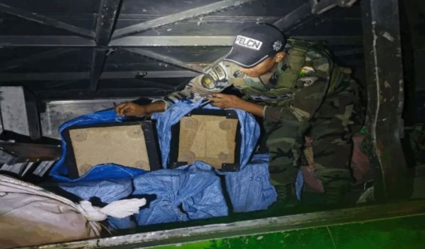 Caen dos personas que llevaban droga camuflada en parlantes de Sucre a Santa Cruz