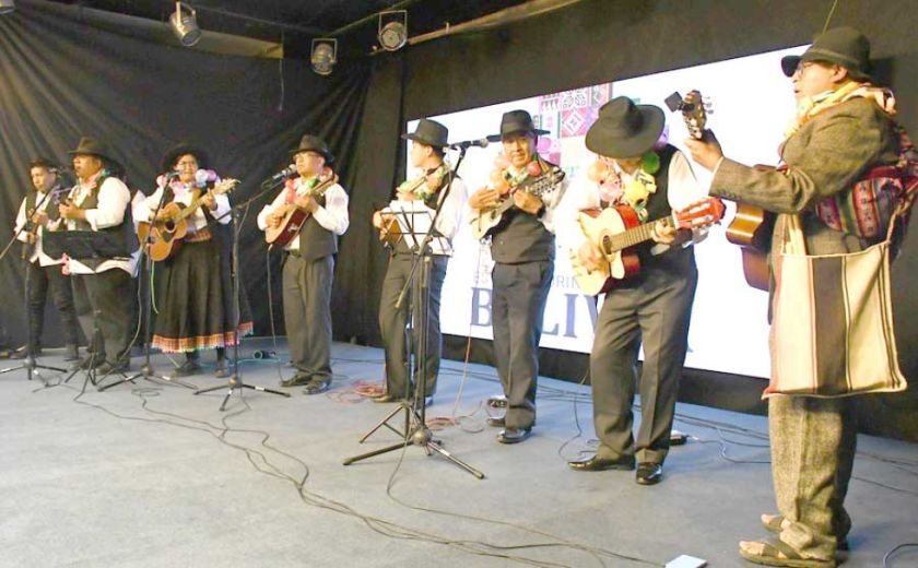 Invitan al Carnaval de Sucre con tradiciones de antaño