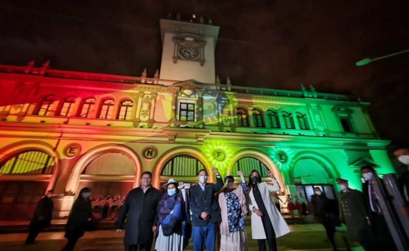 Por el Bicentenario, Gobierno decreta nueve feriados departamentales para este año