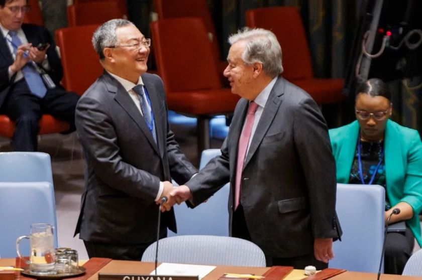 China considera «imperativo» que Europa sea parte del proceso de paz sobre Ucrania