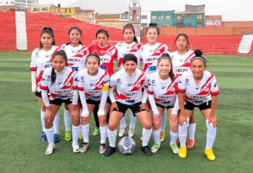 Nacional Potosí lidera el torneo de fútbol femenino 