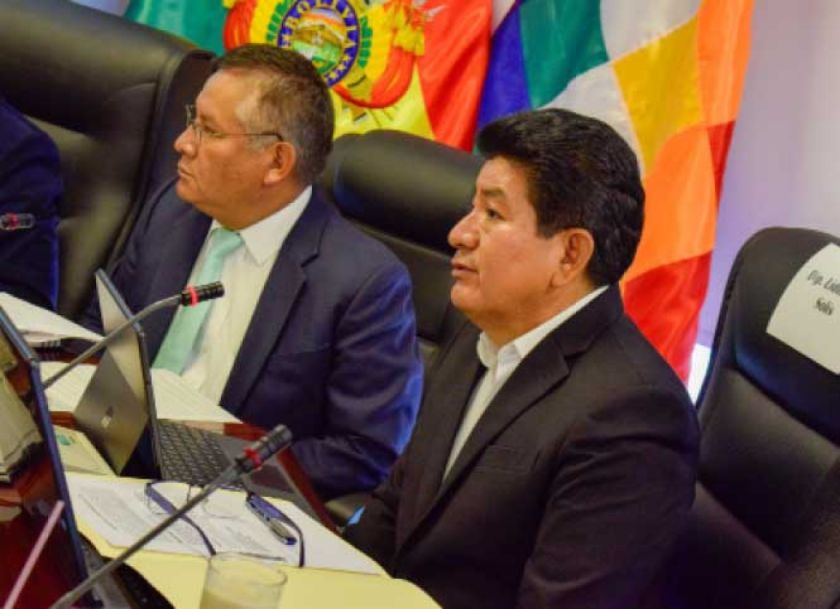 Montaño defiende a BoA  y lo ve “viable y rentable”