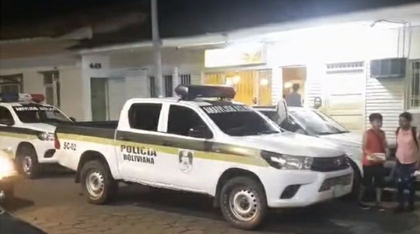 Reportan violento asalto a librecambista y su madre en el centro de Santa Cruz