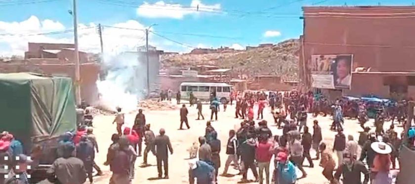 Sindicalizados avasallan ruta de trasporte y crean conflicto