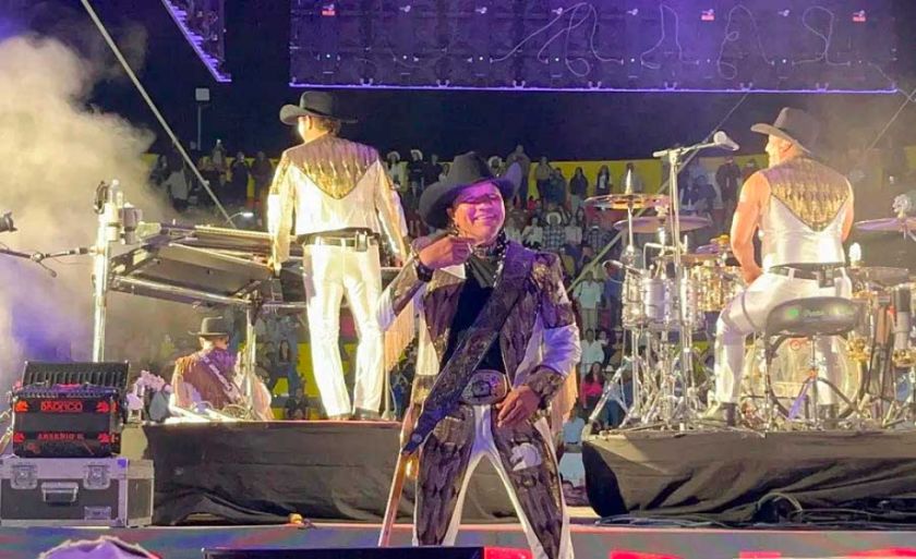 El grupo mexicano Bronco pide a nuevos artistas "letras bonitas" en vez de "dar pena"