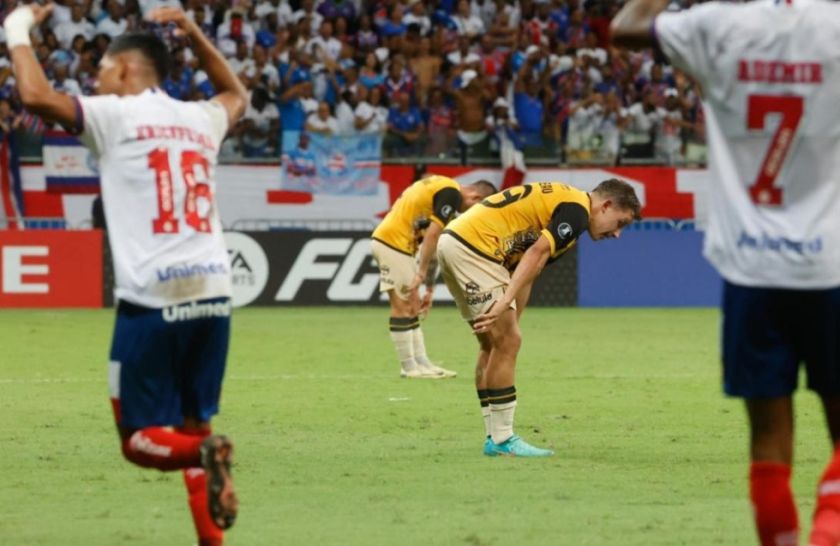 The Strongest cayó (3-0) en su visita al Bahía y fue eliminado de la Copa Libertadores