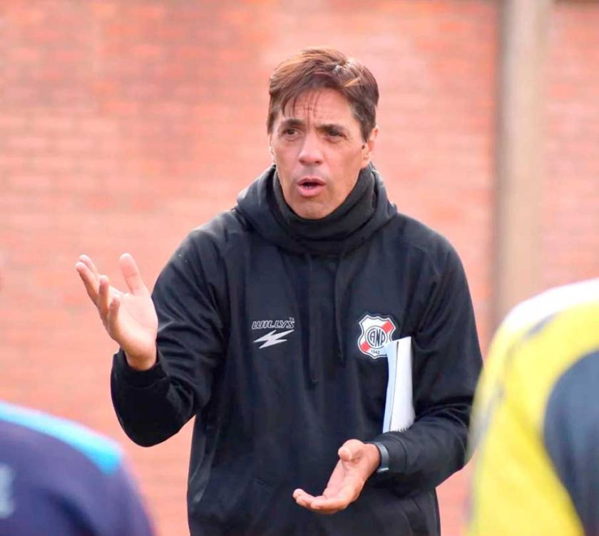 Vigevani: “tenemos las herramientas para competir en la Sudamericana”
