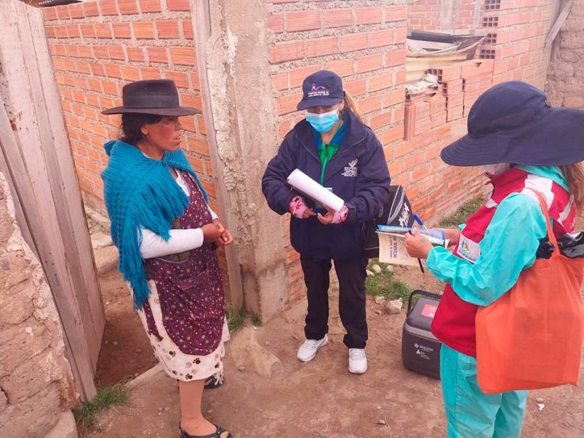 Centros de salud coordinan con unidades educativas para proteger salud escolar 