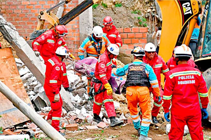 La Paz: Nuevos derrumbes  dejan una persona muerta