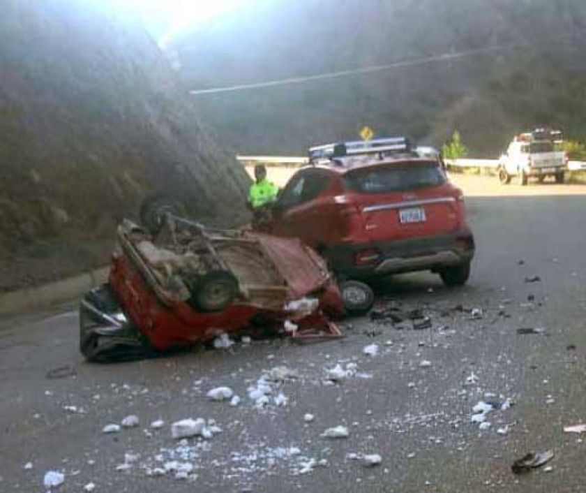 Un choque frontal provoca  dos muertos y dos heridos