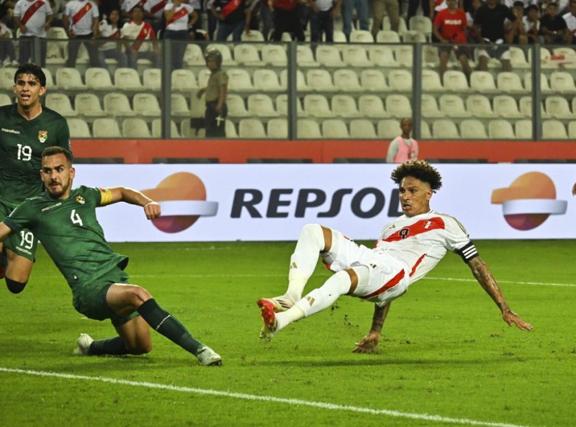 Con las manos vacías: Bolivia perdió (3-1) en su visita a Perú