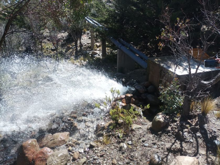 Potosí: Desperdicio de agua de laguna coincidentemente iba a ingenio