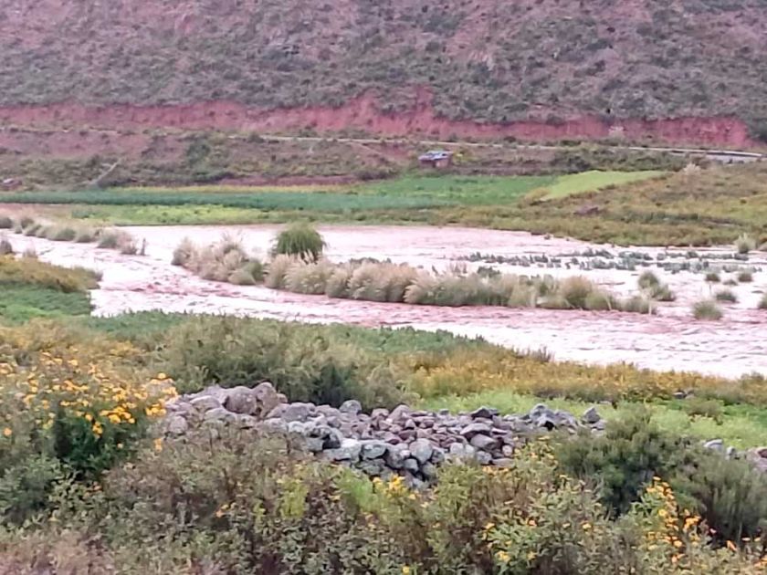 Hay alerta por lluvias y riesgo de riadas en ocho Departamentos