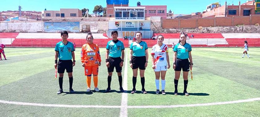 Nacional Potosí y Saca Chispas golean a sus rivales en el torneo femenino