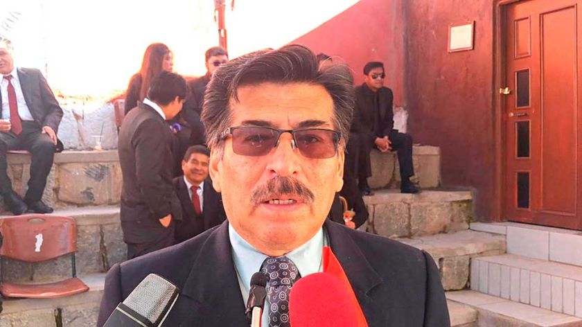 Alcalde anuncia inversiones en áreas de salud y educación municipio
