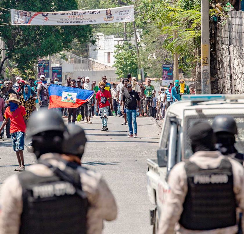 Pandillas asaltan una cárcel  y liberan a 500 reos en Haití