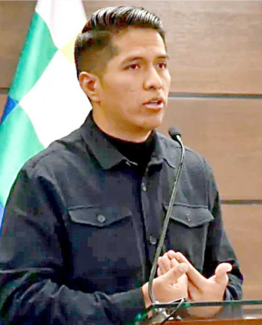 ‘Evistas’ arremeten contra Andrónico por no ir a Villa Tunari
