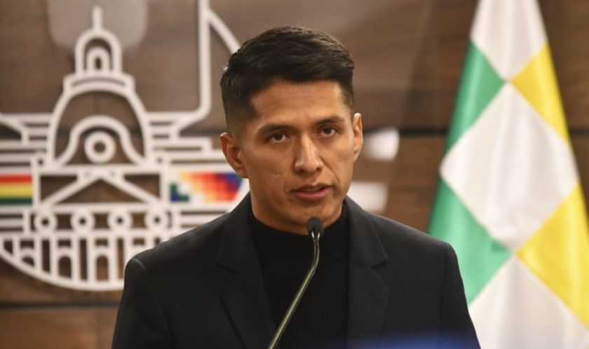 Andrónico: “¿Quién traicionó a quién? ¿Quién cometió el error al elegir al actual presidente?”