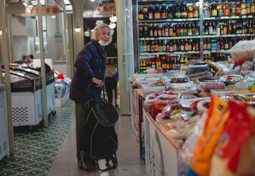 Entran en vigor los nuevos aranceles chinos del 84 % a los bienes de EE.UU.
