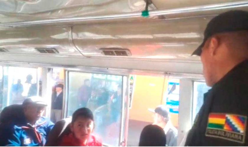 Un conductor ebrio llevaba pasajeros