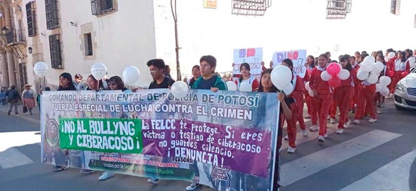Policía en Potosí identifica casos de ciberacoso en los entornos escolares