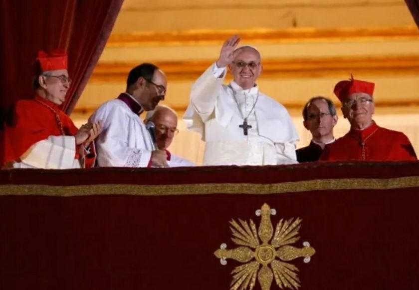 Francisco, el papa de los desfavorecidos que intentó cambiar la Iglesia