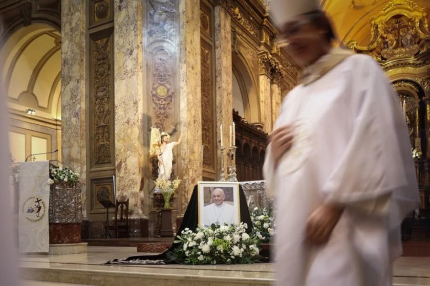 Argentina despide unida a Francisco, «el Papa de los pobres»