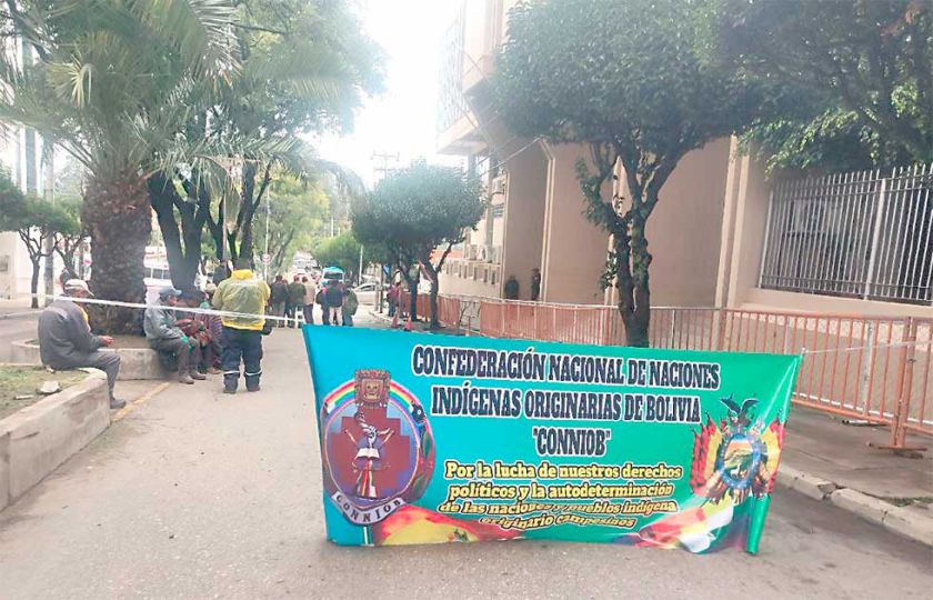 Indígenas presionan al TCP  con una huelga de hambre 