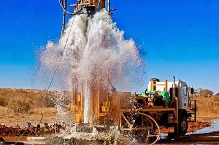 Ponen a prueba dos nuevas perforadoras de pozos