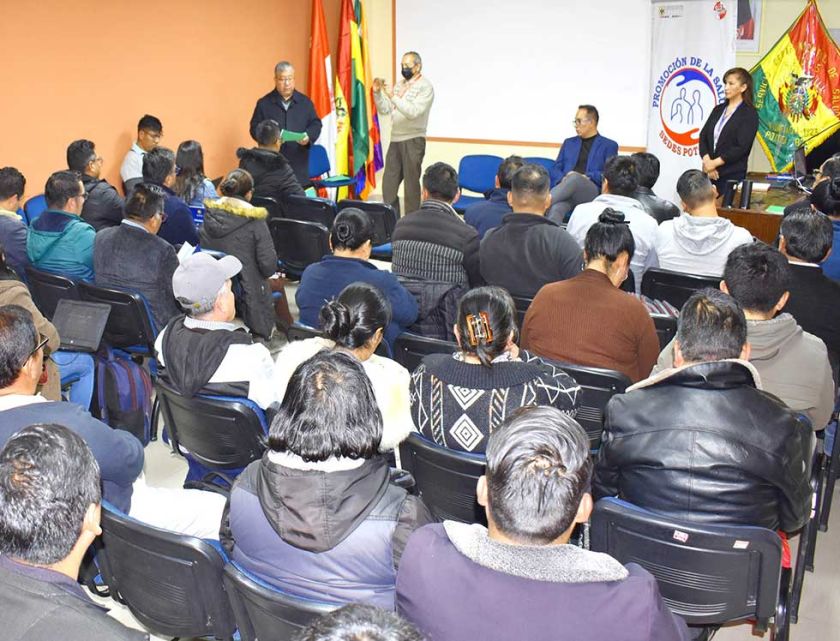 Capacitan sobre la normativa para atender casos de violencia 