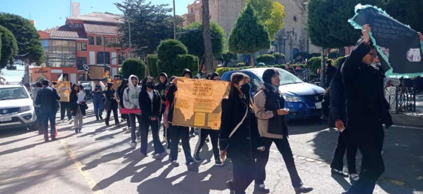 Niños y adolescentes trabajadores en Potosí demandan condiciones justas