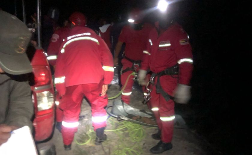 La Paz: Conductor fallece y dos pasajeros resultan heridos en hecho de tránsito camino a Palca