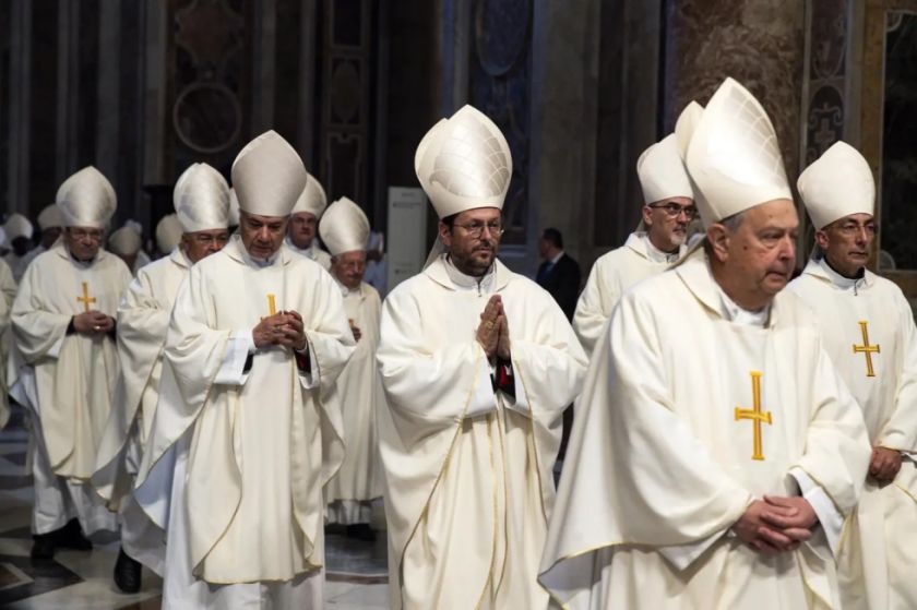 El Vaticano concluye los nueve días en memoria de Francisco y se encamina al cónclave