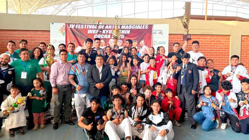 Cochabamba gana torneo de Artes Marciales