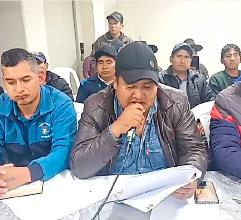 Futpoch resuelve apoyar al Presidente del Senado