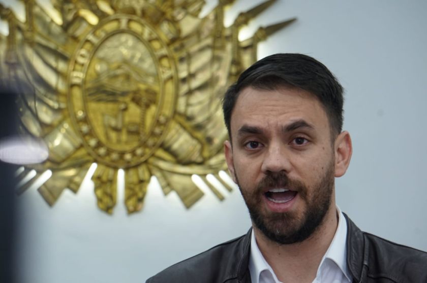 Del Castillo: Evo es buscado por violar a menores; le pedimos que se entregue voluntariamente
