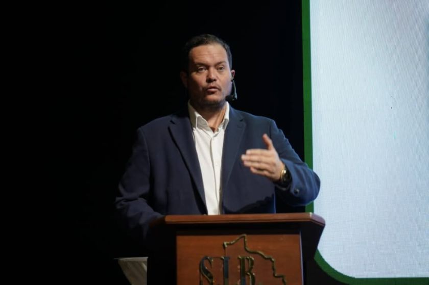 YPFB revela que más de 1,3 millones de diésel importado por privados no se venden por su alto precio