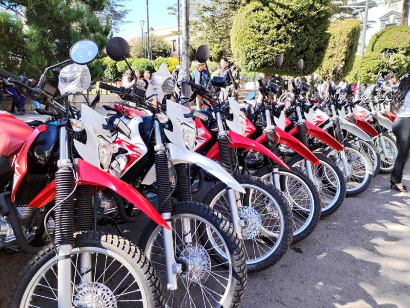 Alcaldía entrega equipamiento policial para fortalecer la seguridad ciudadana
