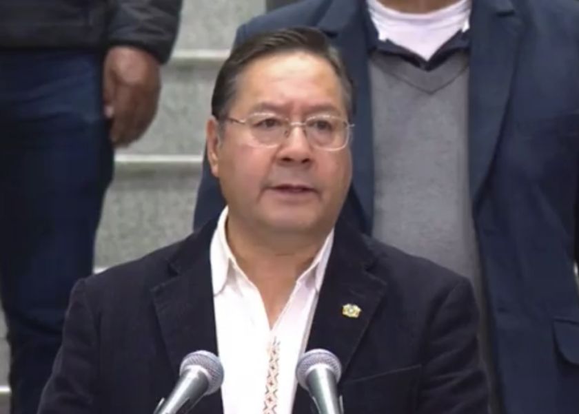 Presidente Arce anuncia 11 medidas y siete decretos para atender la crisis