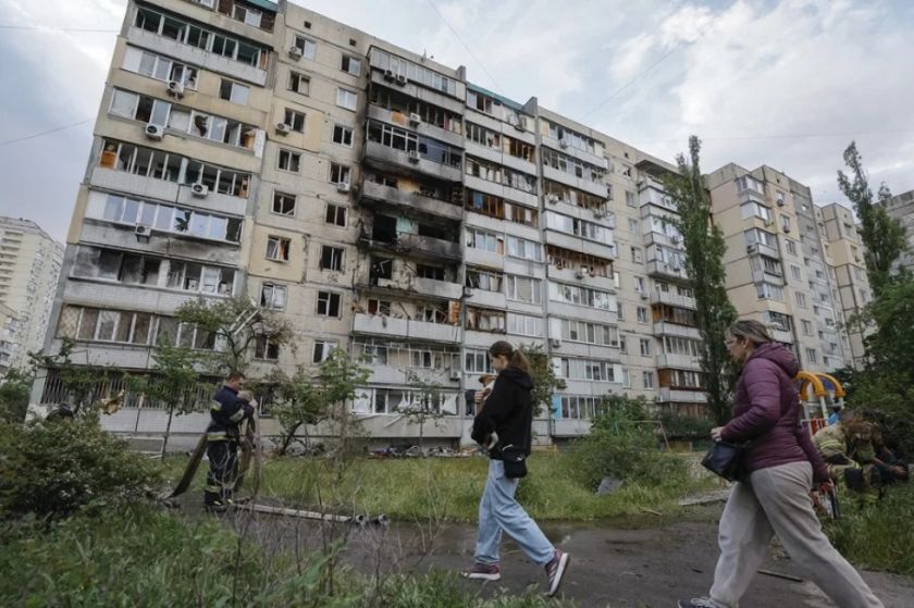 Zelenski informa de un ataque a Kiev con misiles y drones y pide «mas presión sobre Rusia»