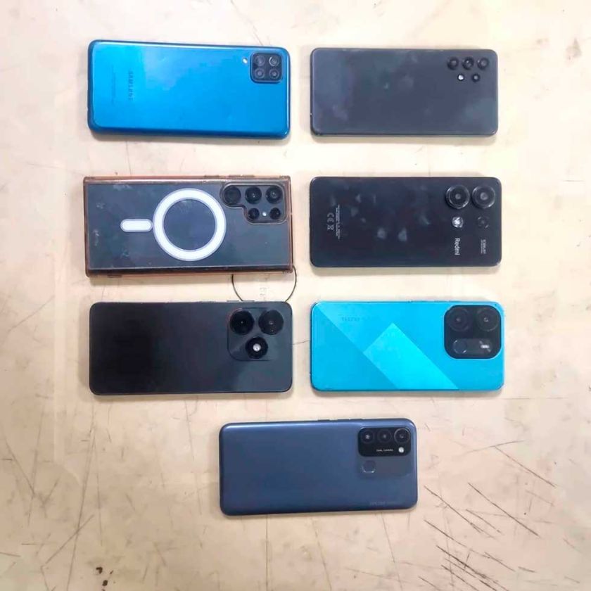 Caen cinco delincuentes por robo de celulares en Potosí