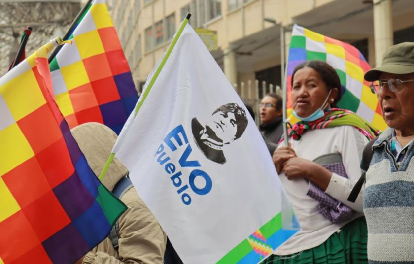 Dinamita, detonadores y tensión: La marcha evista llega al centro de La Paz bajo vigilancia policial
