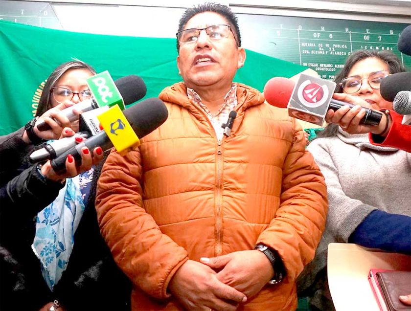 Tras nuevo revés judicial, Andrónico se acerca a UCS