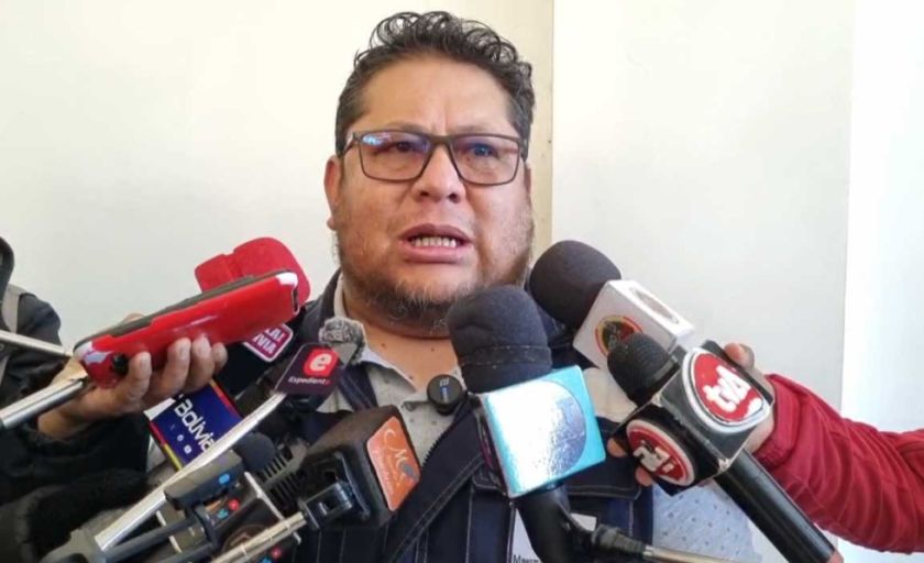 Ministro de Trabajo dice que la situación no es tan crítica como se cree, no se registra cierre de empresas grandes