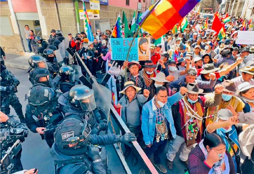Sube presión sobre el TSE a poco de las listas finales