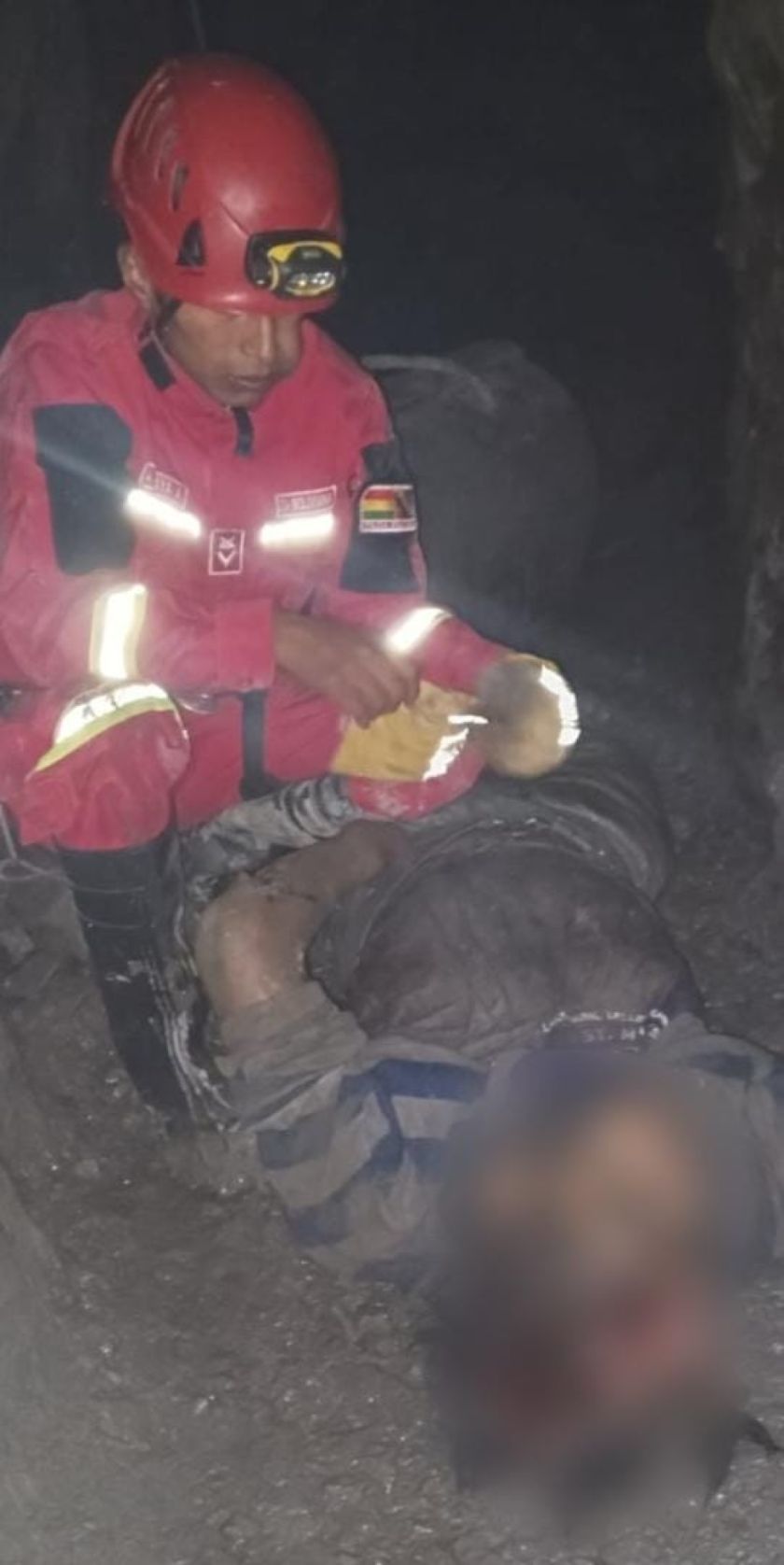 Tragedia minera: tres jóvenes pierden la vida al interior de una mina 